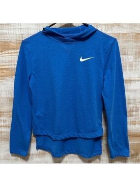 Nike Dri-fit Long Sleeve Hooded Top in Girls Size M